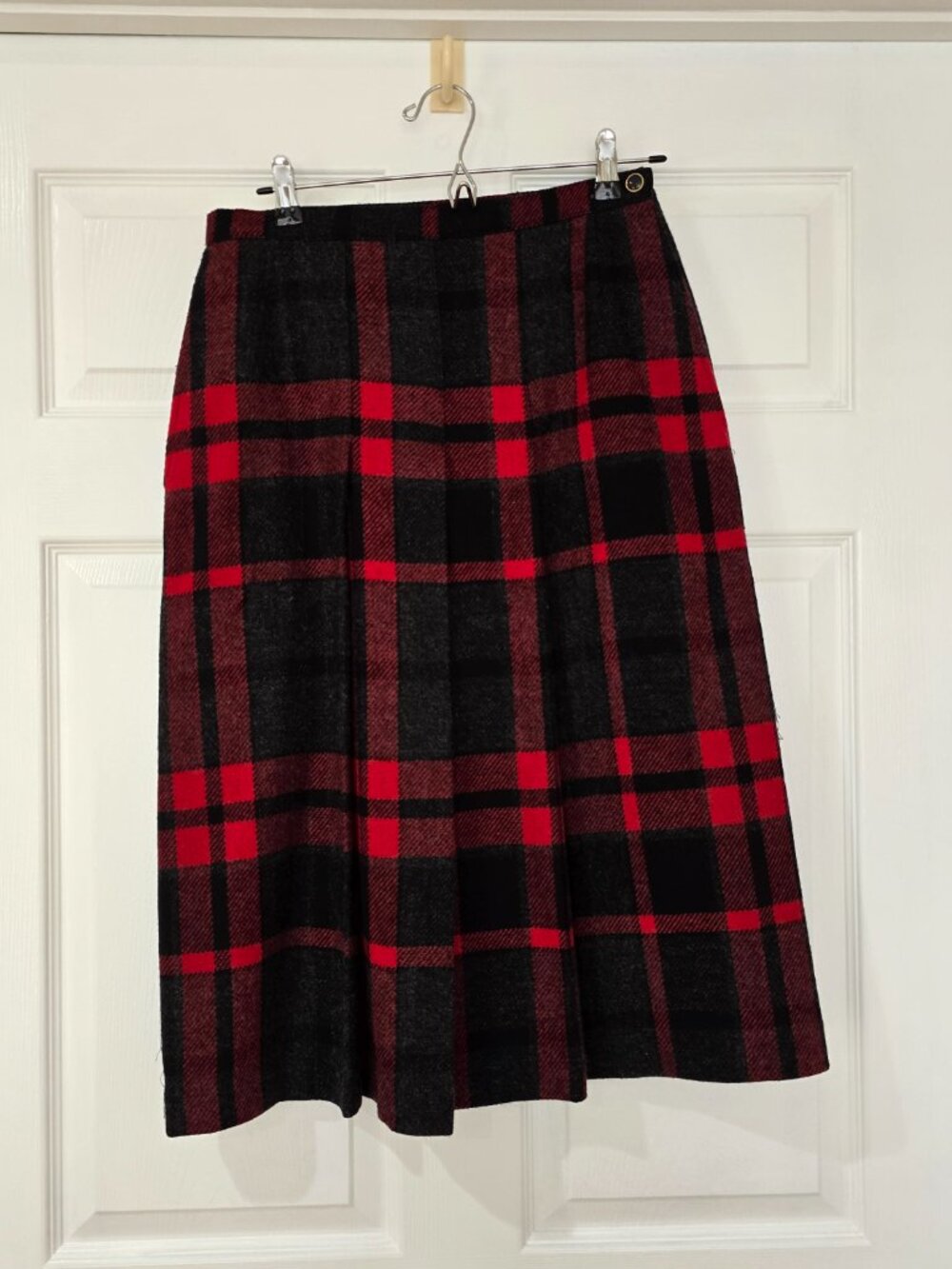 Vtg. Personal Women's 100% Wool Plaid Skirt Pleats‎ Lined Red Black Preppy Sz 12 - Picture 2 of 8